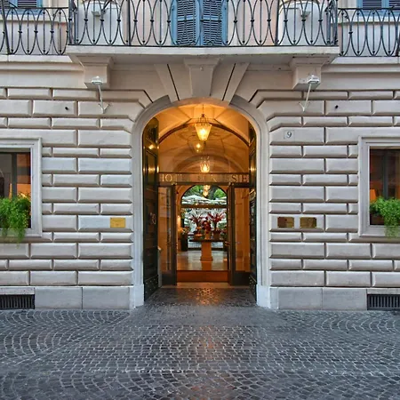 Rocco Forte Hotel De Russie-3